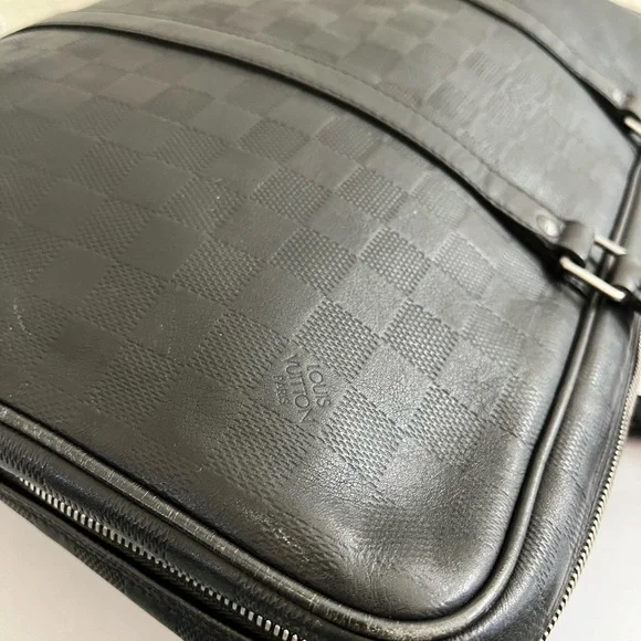 Louis Vuitton Men's Leather Briefcase - Lux Travel Work Bag - Picture 9 of 12